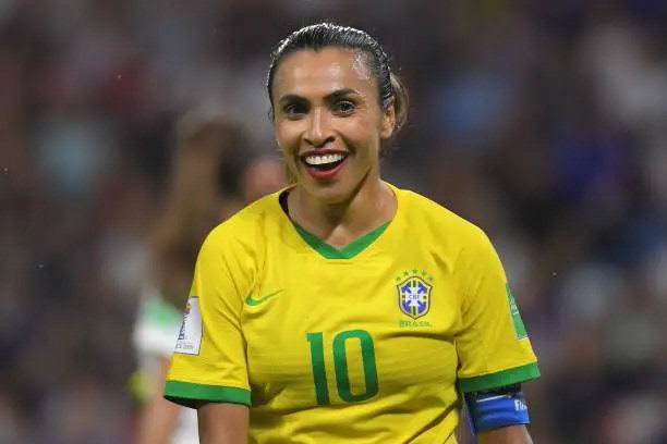 6번째 올림픽 나가는 브라질 여자축구 전설